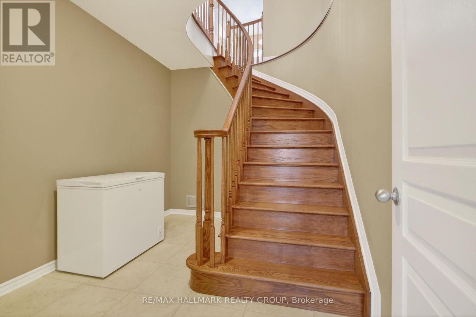 445 Landswood Way, Ottawa, Ontario  K2S 0A4 - Photo 22 - X12921012