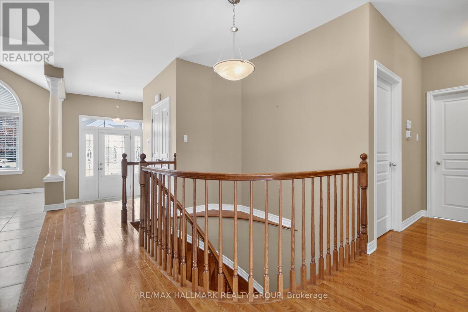 445 Landswood Way, Ottawa, Ontario  K2S 0A4 - Photo 5 - X12921012