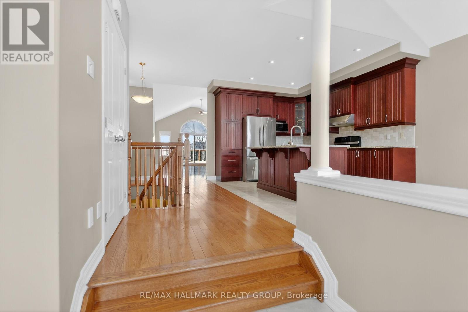 445 Landswood Way, Ottawa, Ontario  K2S 0A4 - Photo 7 - X12921012