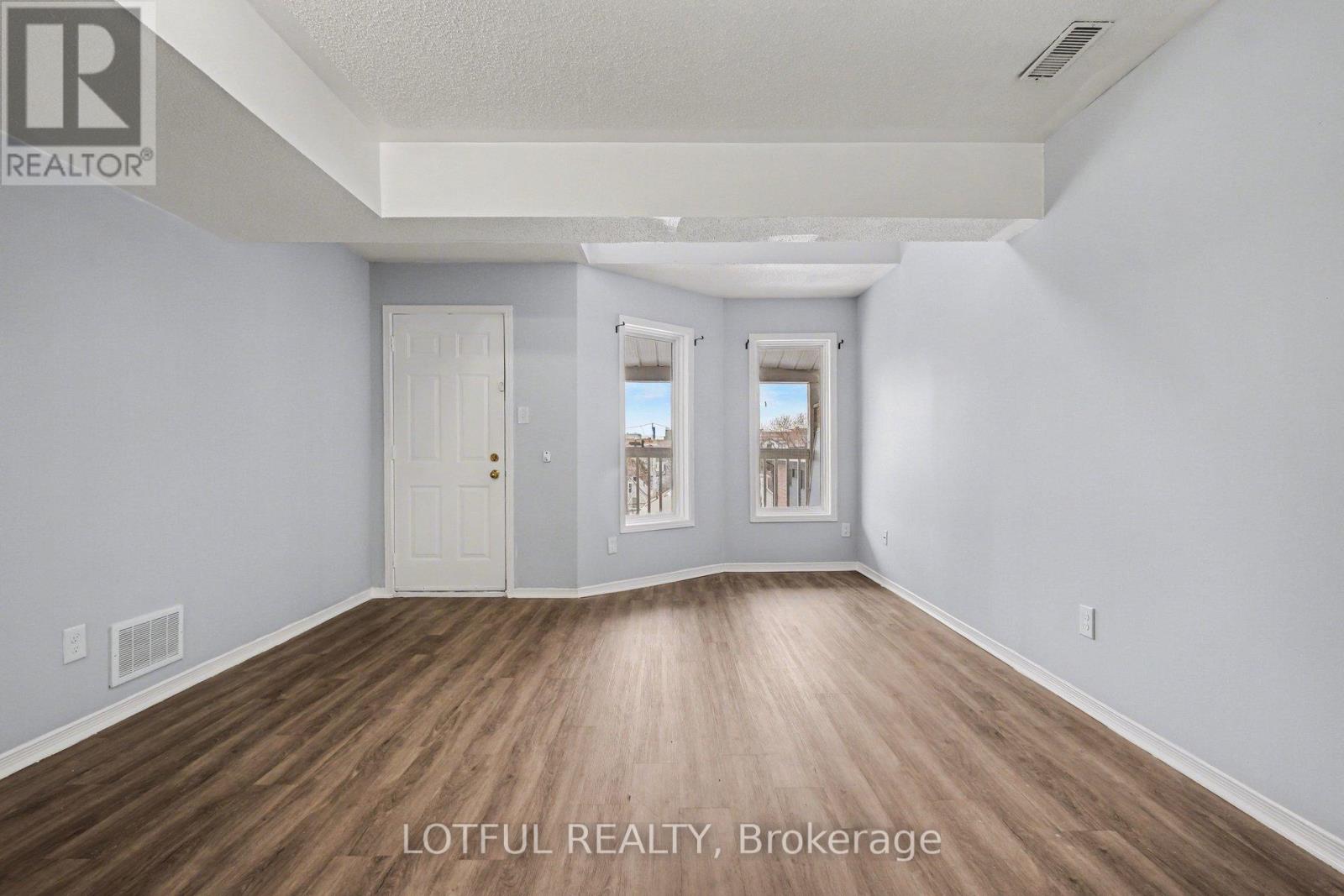 9 - 237 Loretta Avenue S, Ottawa, Ontario  K1S 4P6 - Photo 10 - X12921058