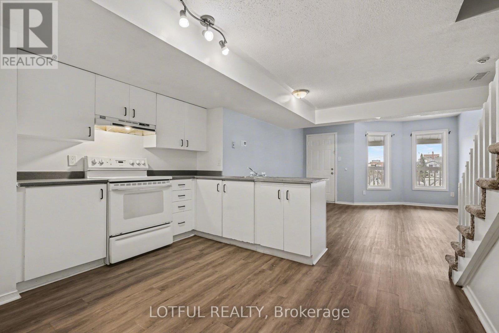 9 - 237 Loretta Avenue S, Ottawa, Ontario  K1S 4P6 - Photo 12 - X12921058