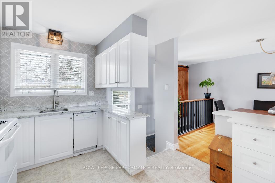12 Willeth Avenue, Ottawa, Ontario  K2E 5C1 - Photo 13 - X12921064