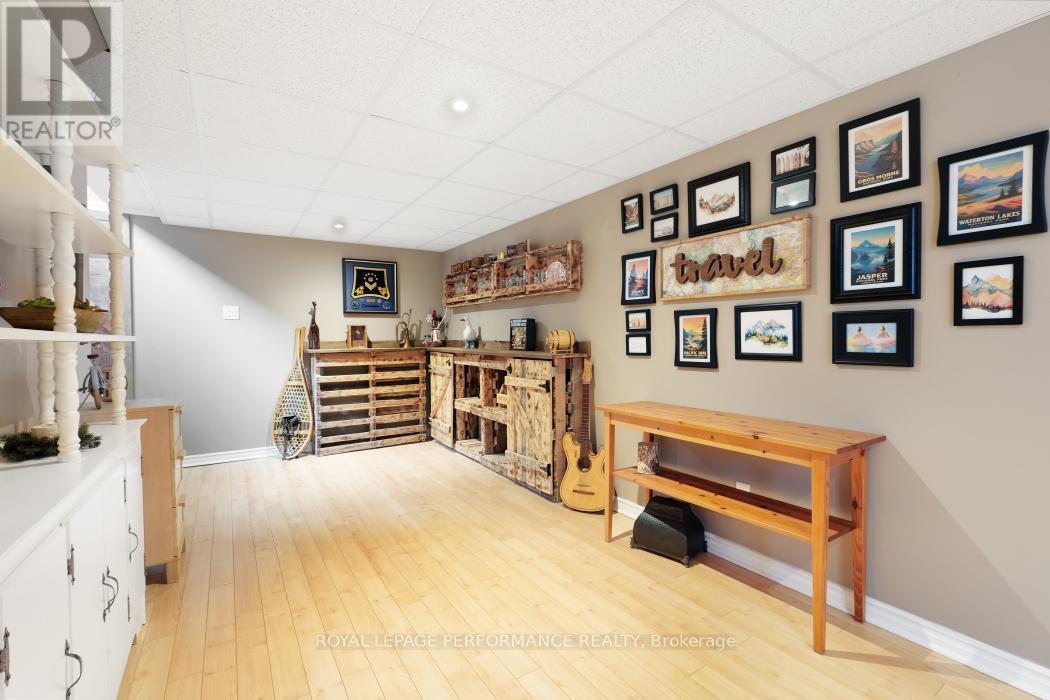 12 Willeth Avenue, Ottawa, Ontario  K2E 5C1 - Photo 32 - X12921064