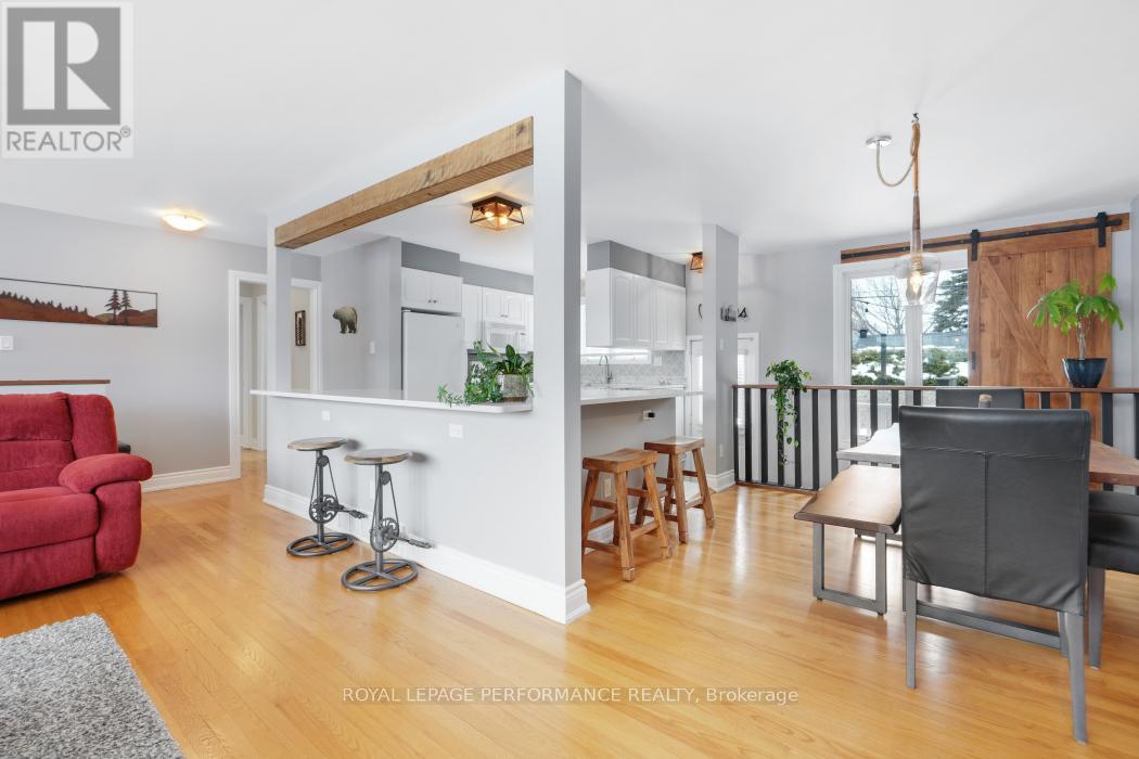 12 Willeth Avenue, Ottawa, Ontario  K2E 5C1 - Photo 7 - X12921064