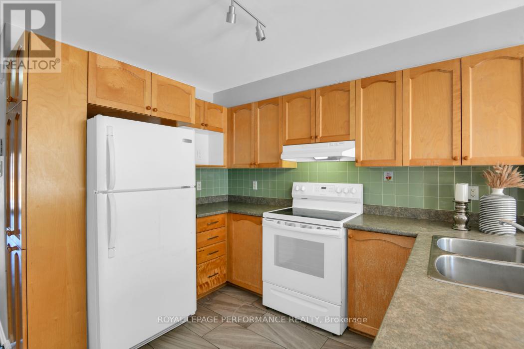 870 Longfields Drive, Ottawa, Ontario  K2J 0J3 - Photo 11 - X12921066