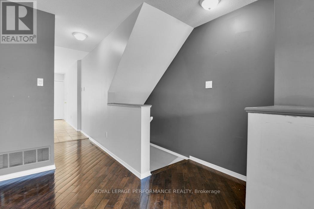 870 Longfields Drive, Ottawa, Ontario  K2J 0J3 - Photo 23 - X12921066