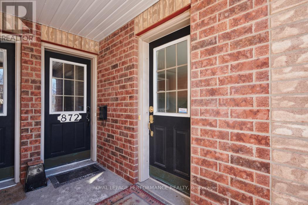 870 Longfields Drive, Ottawa, Ontario  K2J 0J3 - Photo 5 - X12921066