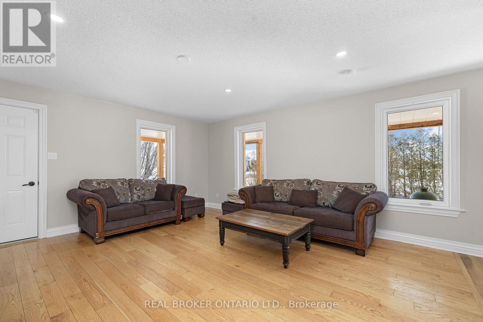 10969 Gilmour Road, South Dundas, Ontario  K0C 1C0 - Photo 13 - X12921072