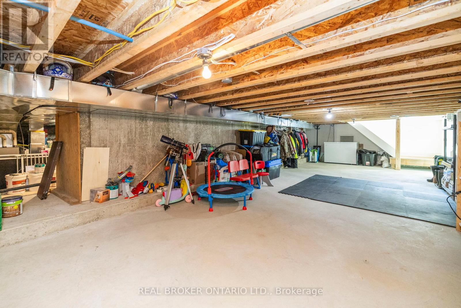 10969 Gilmour Road, South Dundas, Ontario  K0C 1C0 - Photo 35 - X12921072