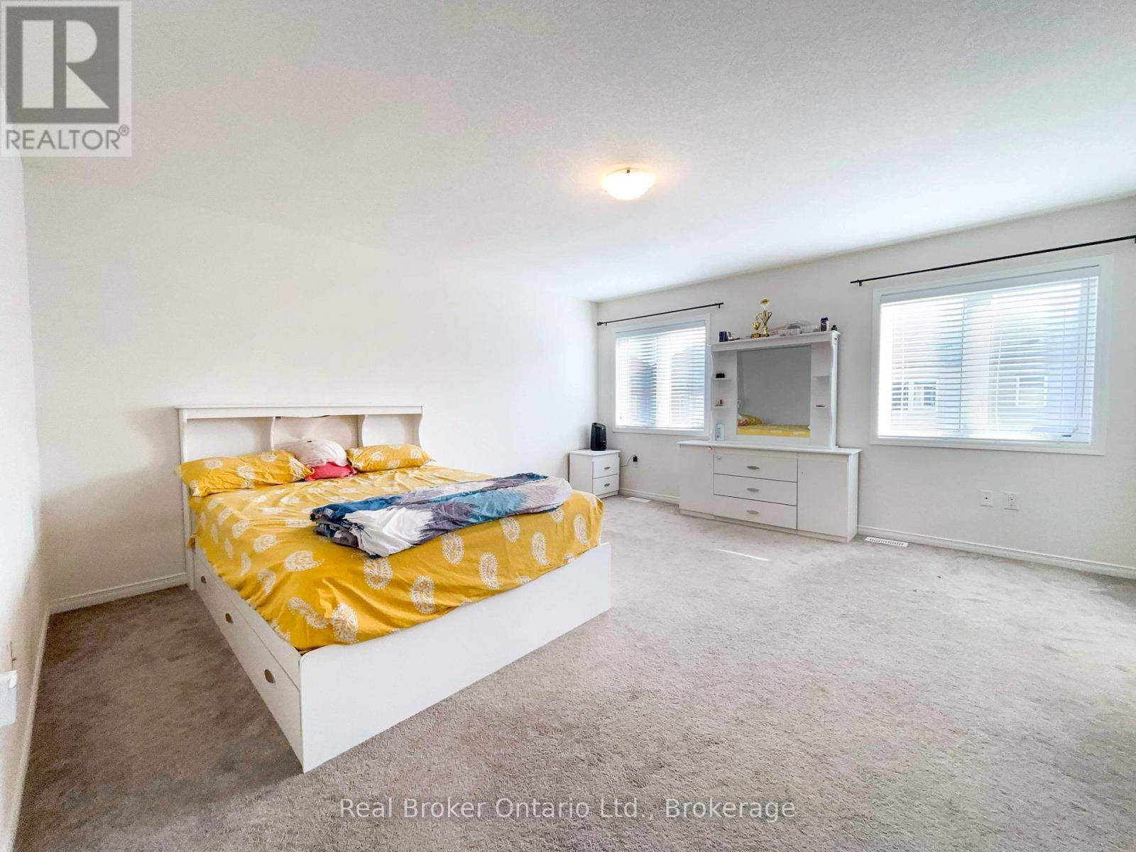 159 Longboat Run W, Brantford, Ontario  N3T 0R8 - Photo 14 - X12920942