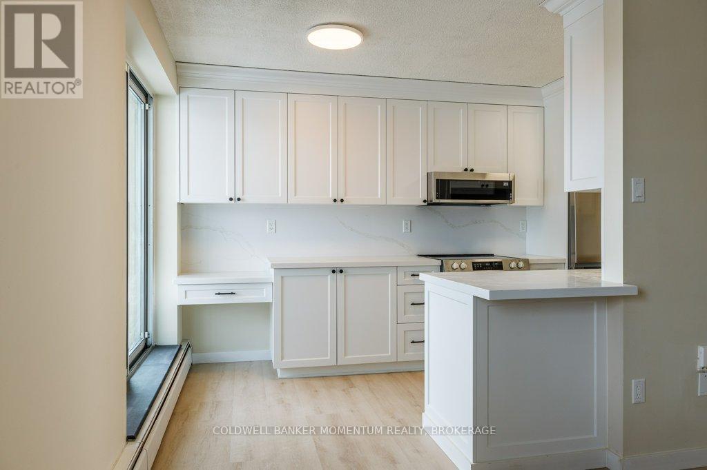 201 - 6390 Huggins Street, Niagara Falls, Ontario  L2J 1H1 - Photo 10 - X12920980