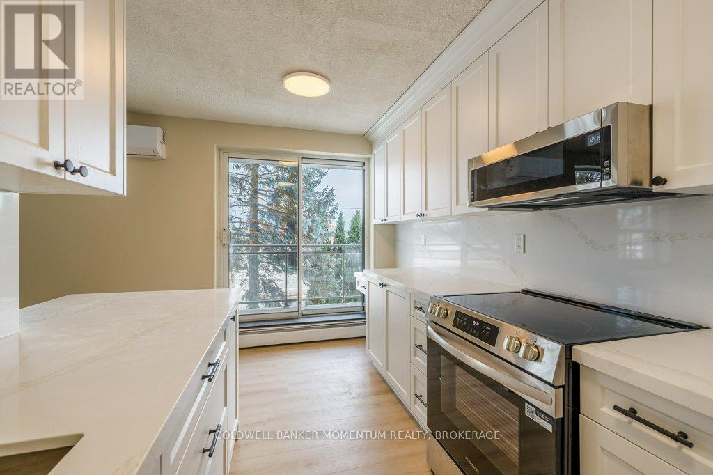 201 - 6390 Huggins Street, Niagara Falls, Ontario  L2J 1H1 - Photo 15 - X12920980