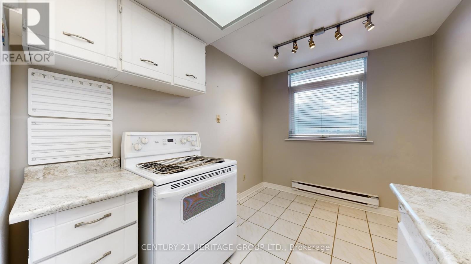 Ph7 - 7811 Yonge Street, Markham, Ontario  L3T 4S3 - Photo 19 - N12664540