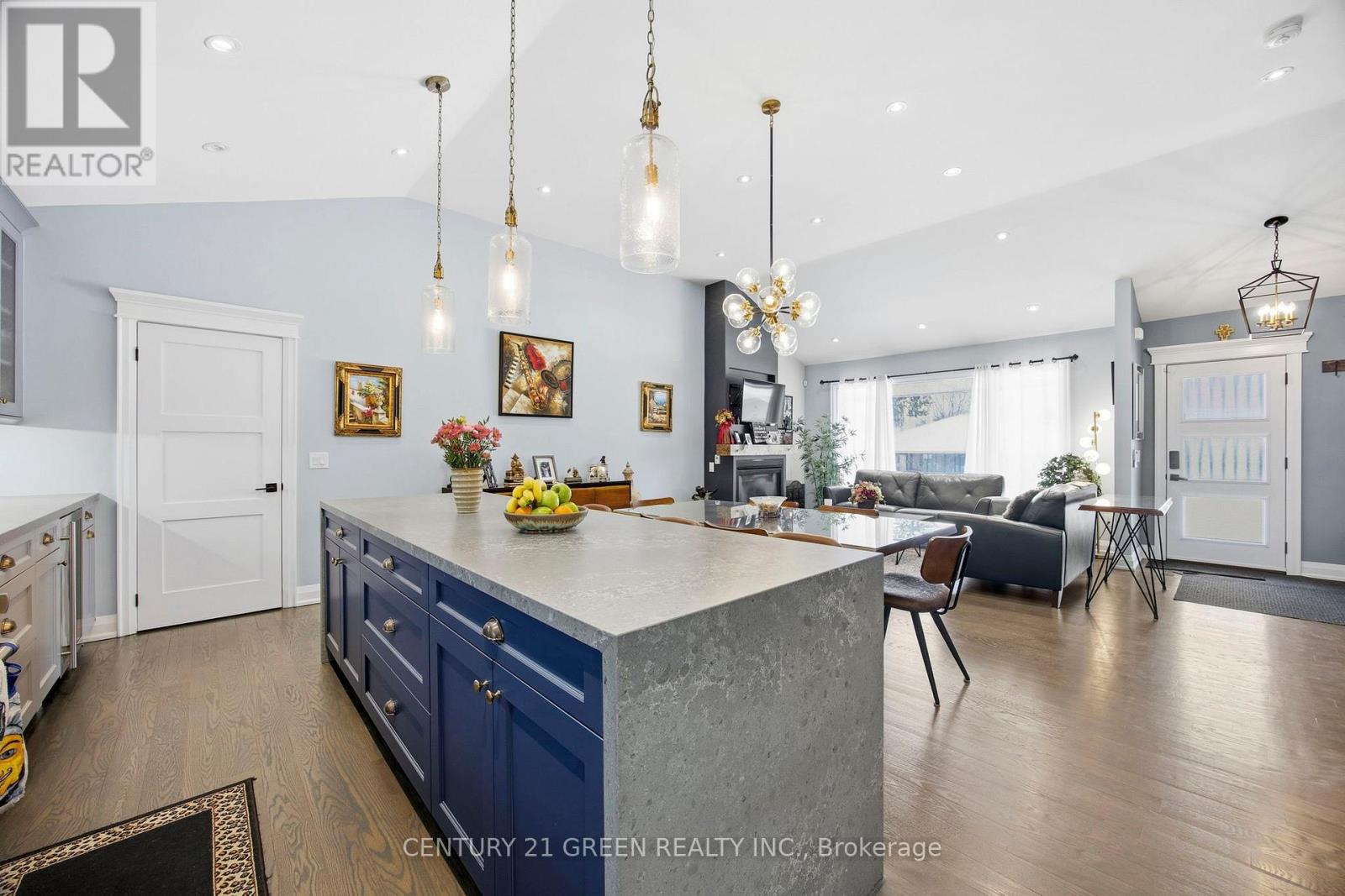 18 Winsdale Road, Toronto, Ontario  M9C 2W8 - Photo 18 - W12887870