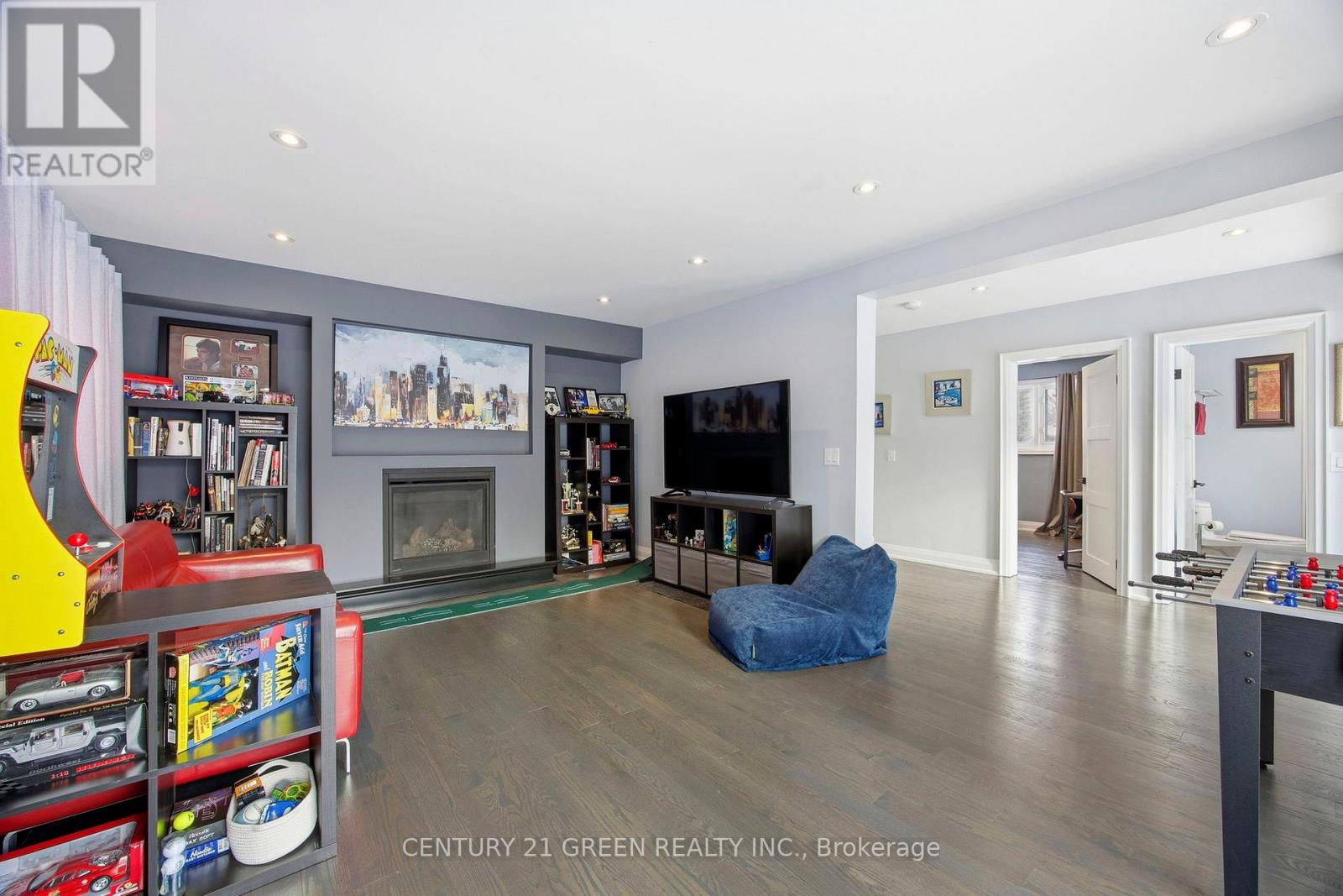 18 Winsdale Road, Toronto, Ontario  M9C 2W8 - Photo 33 - W12887870