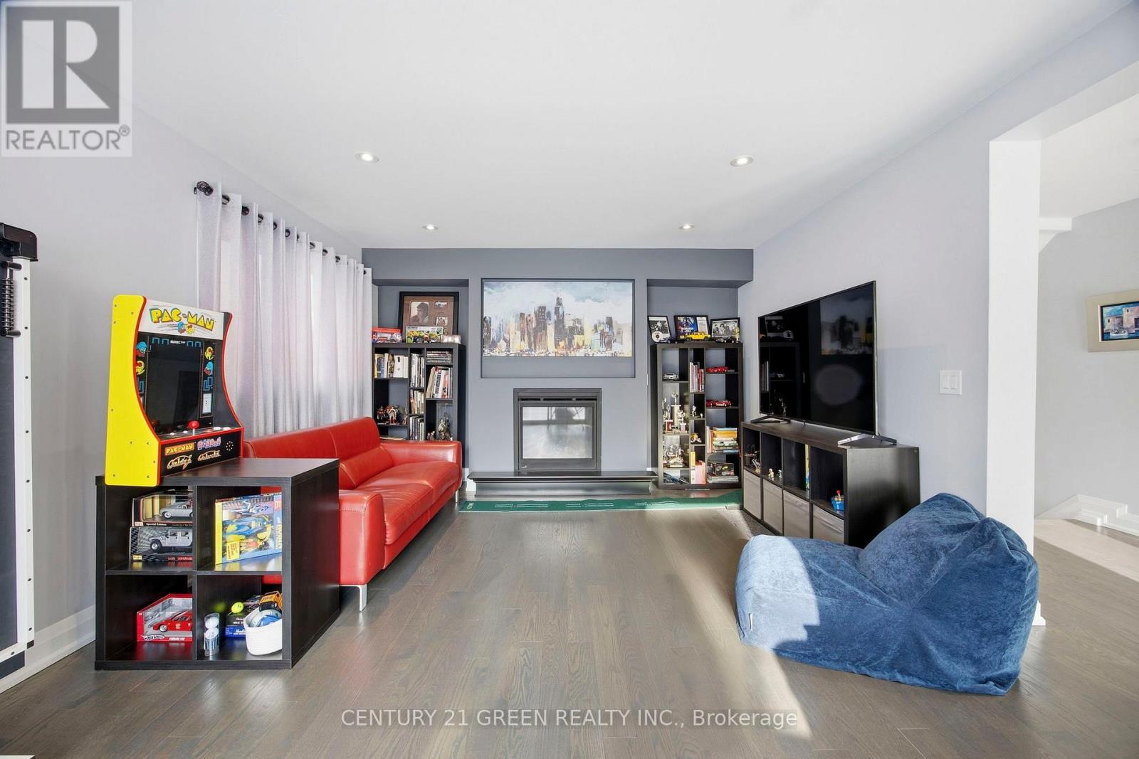 18 Winsdale Road, Toronto, Ontario  M9C 2W8 - Photo 36 - W12887870