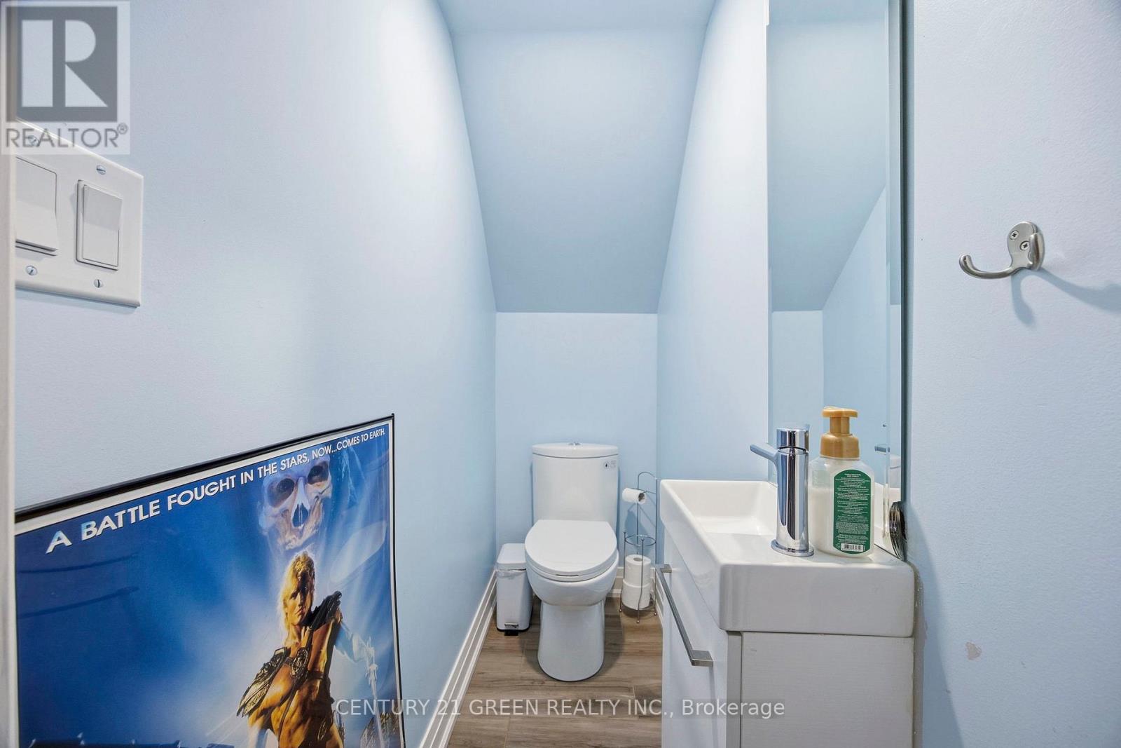 18 Winsdale Road, Toronto, Ontario  M9C 2W8 - Photo 37 - W12887870