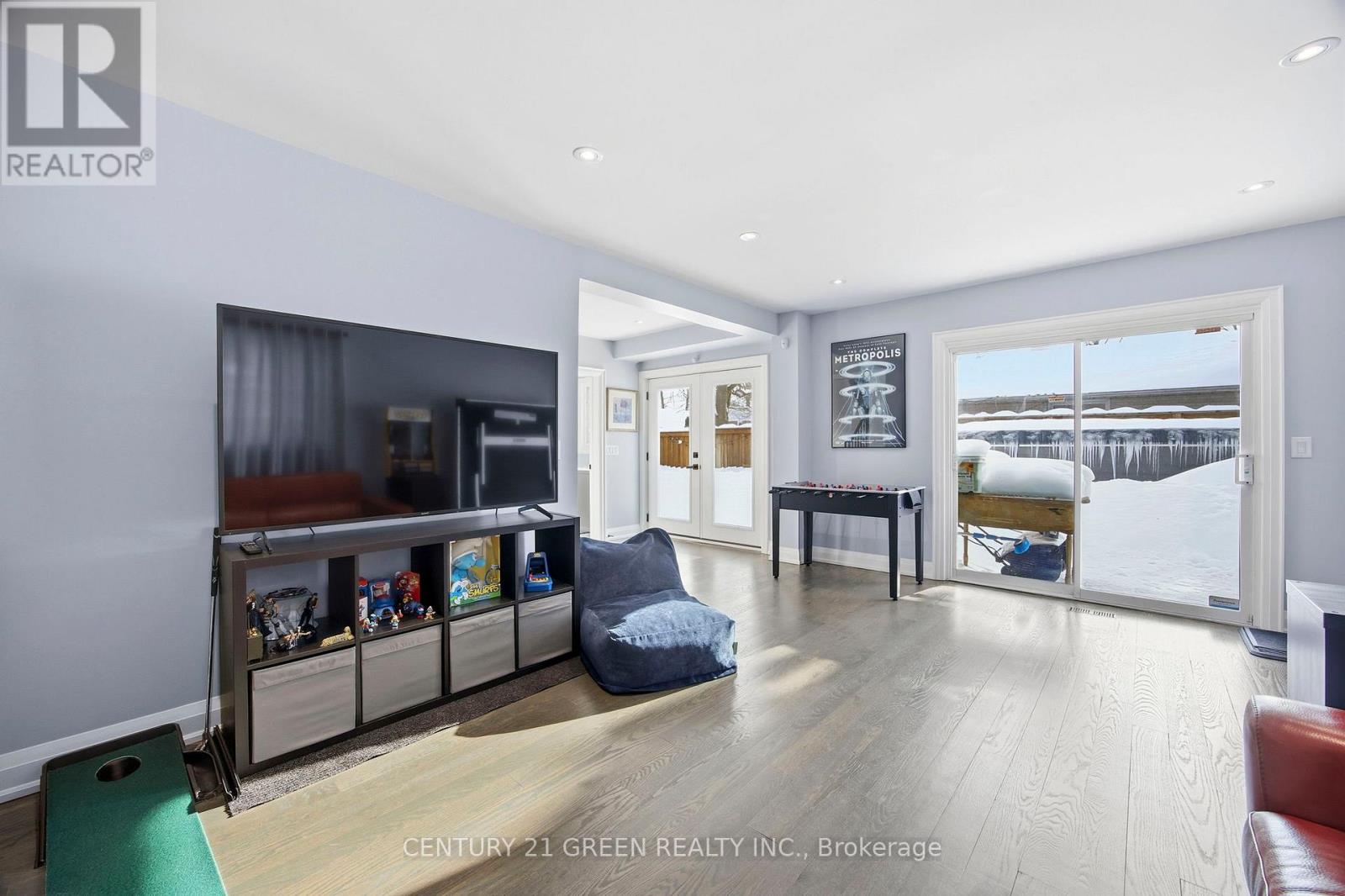 18 Winsdale Road, Toronto, Ontario  M9C 2W8 - Photo 35 - W12887870