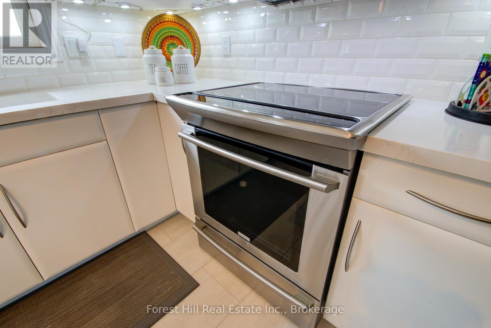 27 Greengables Drive, Oro-Medonte, Ontario  L0L 1T0 - Photo 10 - S12921034