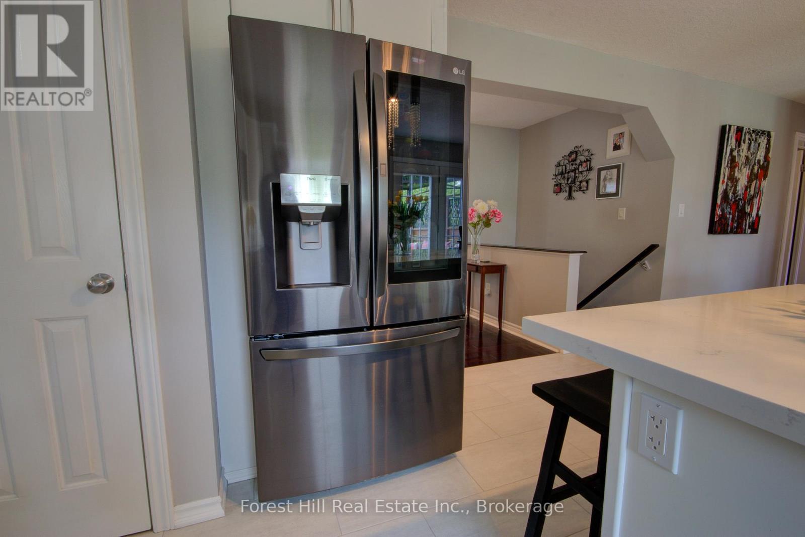 27 Greengables Drive, Oro-Medonte, Ontario  L0L 1T0 - Photo 11 - S12921034