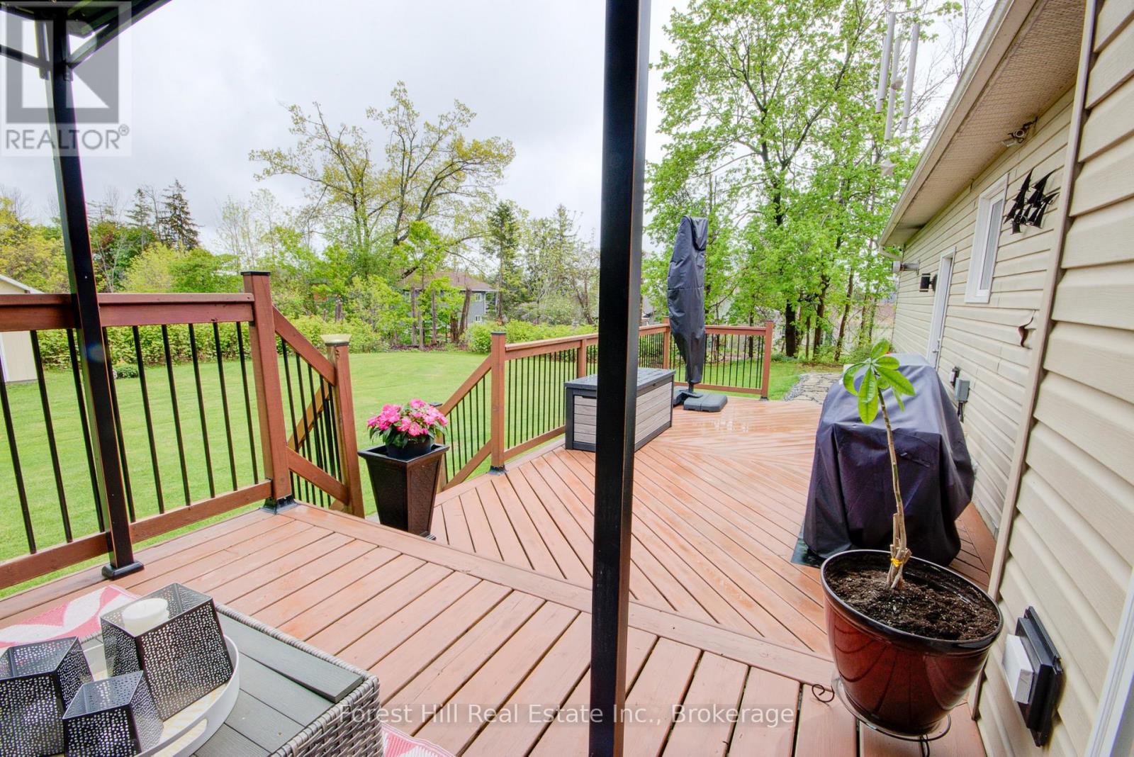 27 Greengables Drive, Oro-Medonte, Ontario  L0L 1T0 - Photo 15 - S12921034