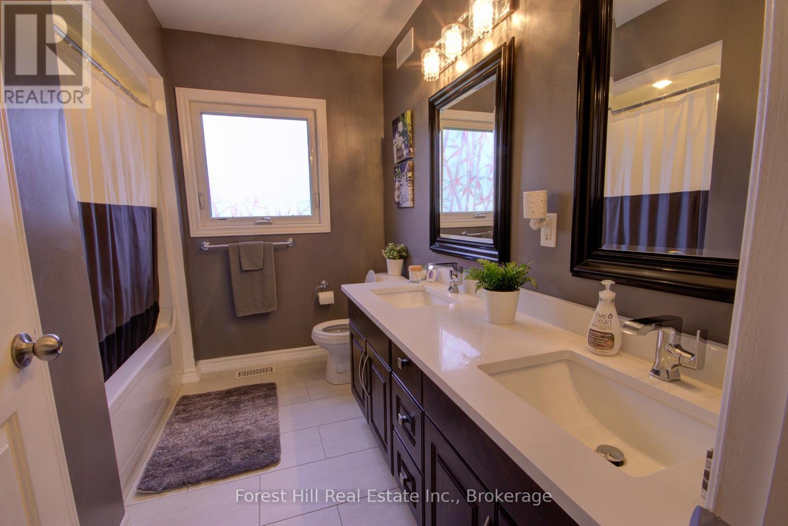 27 Greengables Drive, Oro-Medonte, Ontario  L0L 1T0 - Photo 16 - S12921034