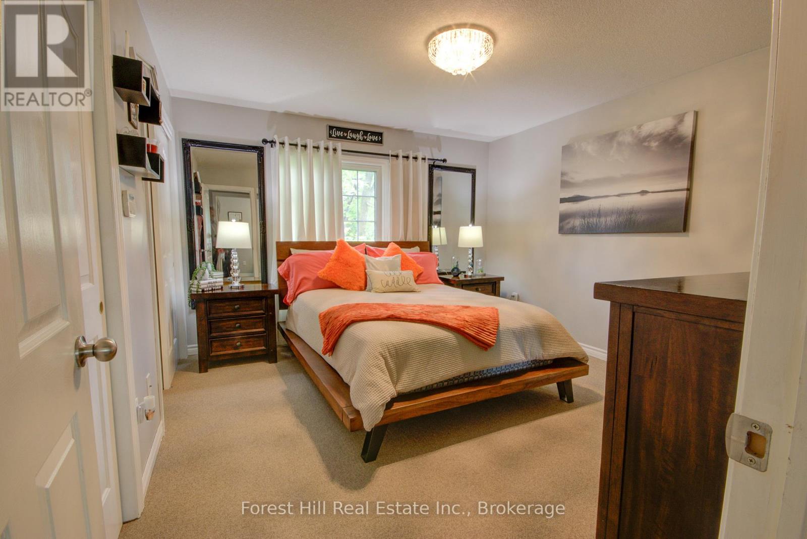 27 Greengables Drive, Oro-Medonte, Ontario  L0L 1T0 - Photo 19 - S12921034