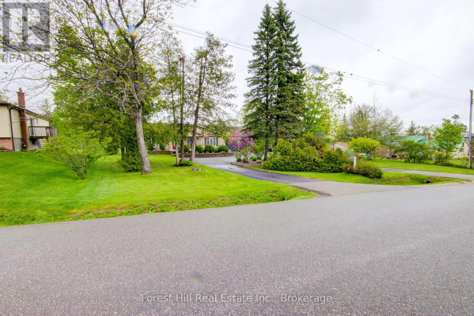 27 Greengables Drive, Oro-Medonte, Ontario  L0L 1T0 - Photo 32 - S12921034