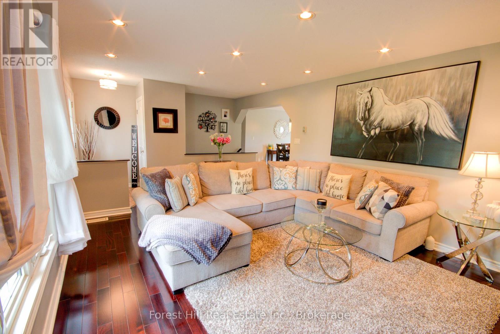 27 Greengables Drive, Oro-Medonte, Ontario  L0L 1T0 - Photo 5 - S12921034