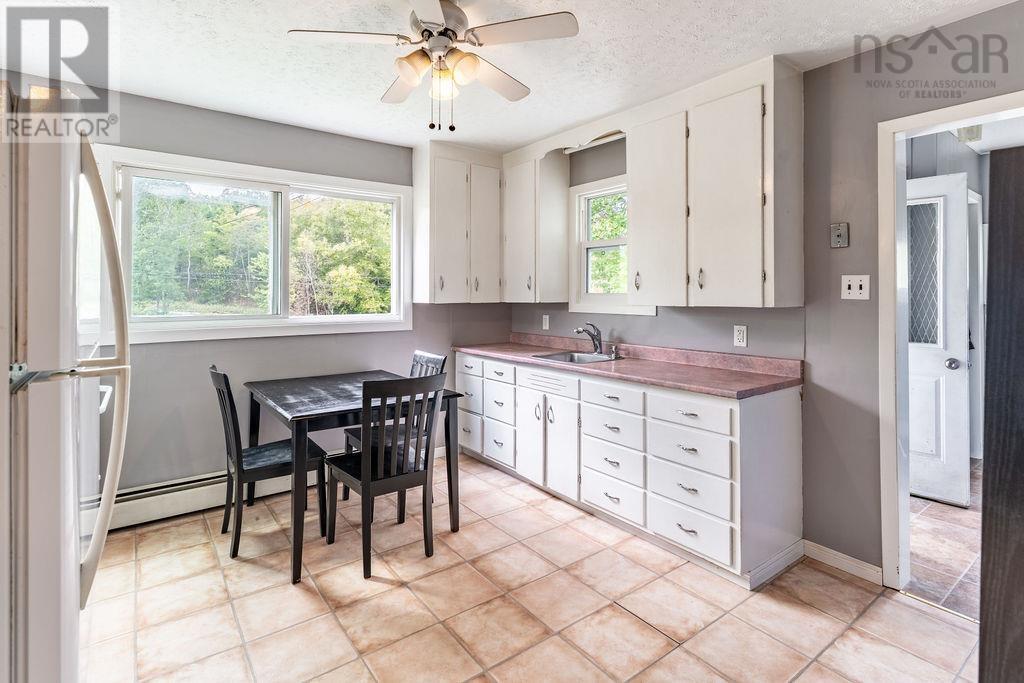 15 Breezy Lane, Lake Echo, Nova Scotia  B3E 1L9 - Photo 7 - 202524156