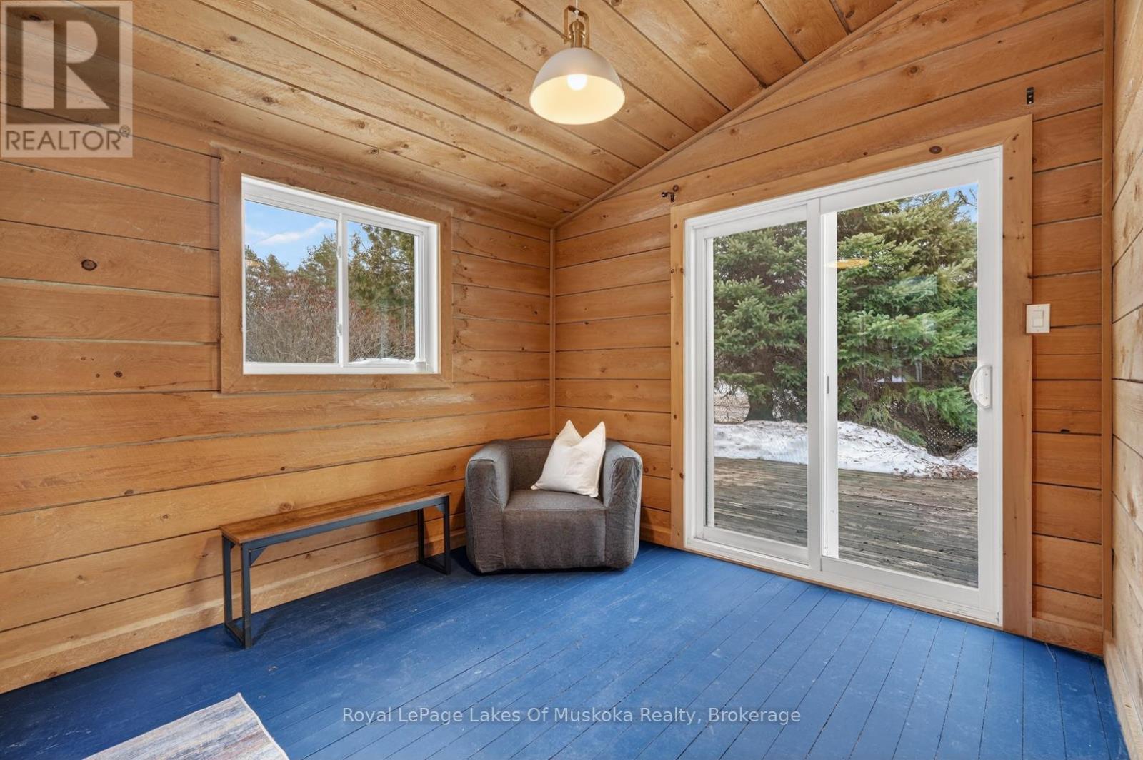 11 Silver Street, Huntsville (Chaffey), Ontario  P1H 1M2 - Photo 11 - X12920916