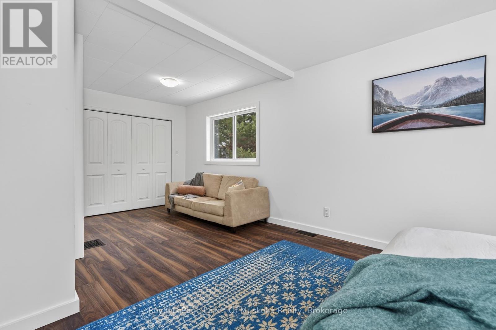 11 Silver Street, Huntsville (Chaffey), Ontario  P1H 1M2 - Photo 13 - X12920916