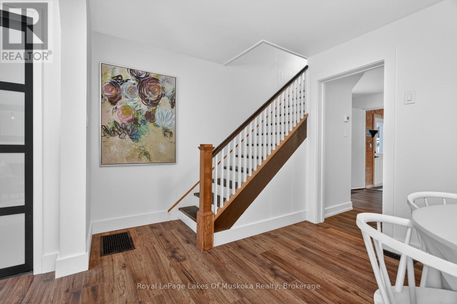 11 Silver Street, Huntsville (Chaffey), Ontario  P1H 1M2 - Photo 17 - X12920916