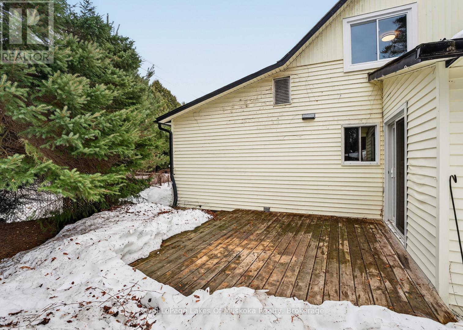 11 Silver Street, Huntsville (Chaffey), Ontario  P1H 1M2 - Photo 23 - X12920916