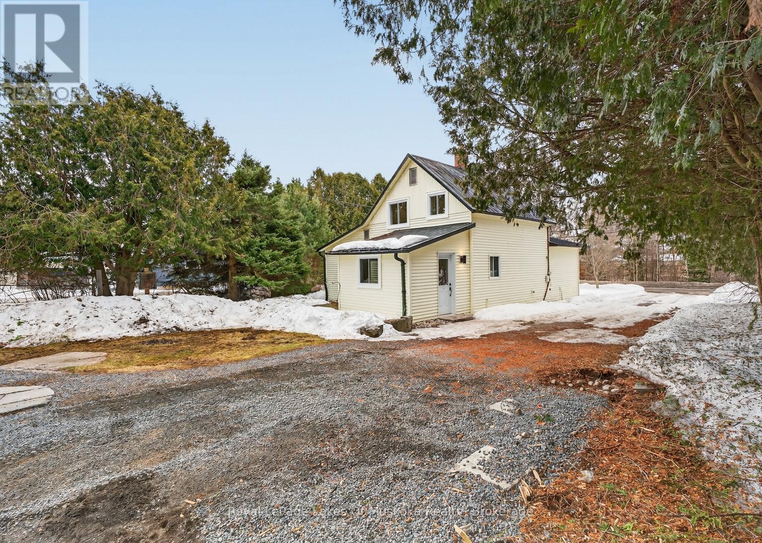 11 Silver Street, Huntsville (Chaffey), Ontario  P1H 1M2 - Photo 24 - X12920916