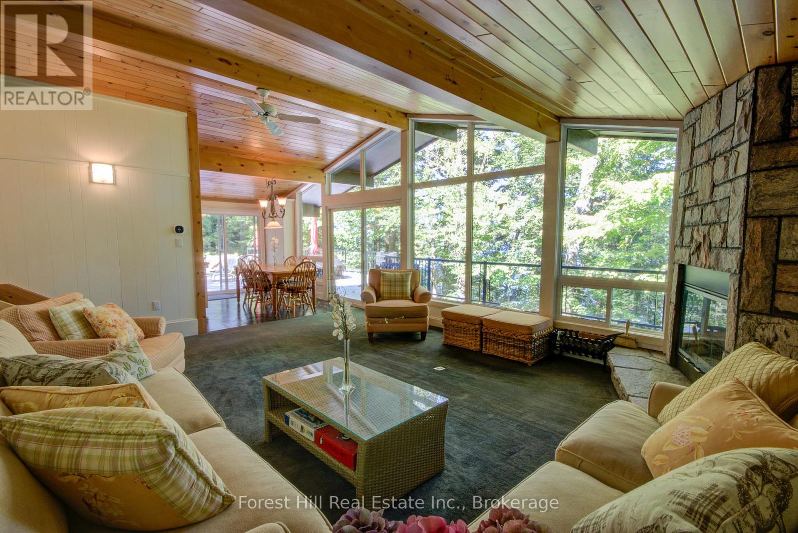 21 Lakeview Crescent, Seguin, Ontario  P2A 0B2 - Photo 18 - X12920978