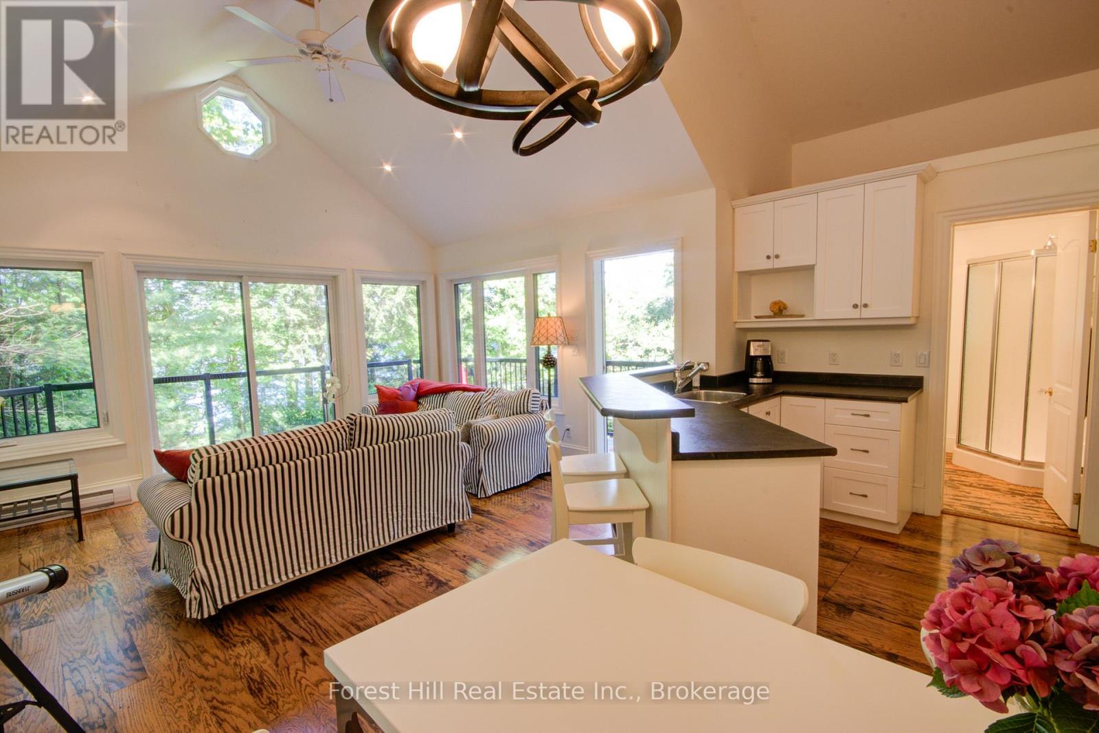 21 Lakeview Crescent, Seguin, Ontario  P2A 0B2 - Photo 35 - X12920978