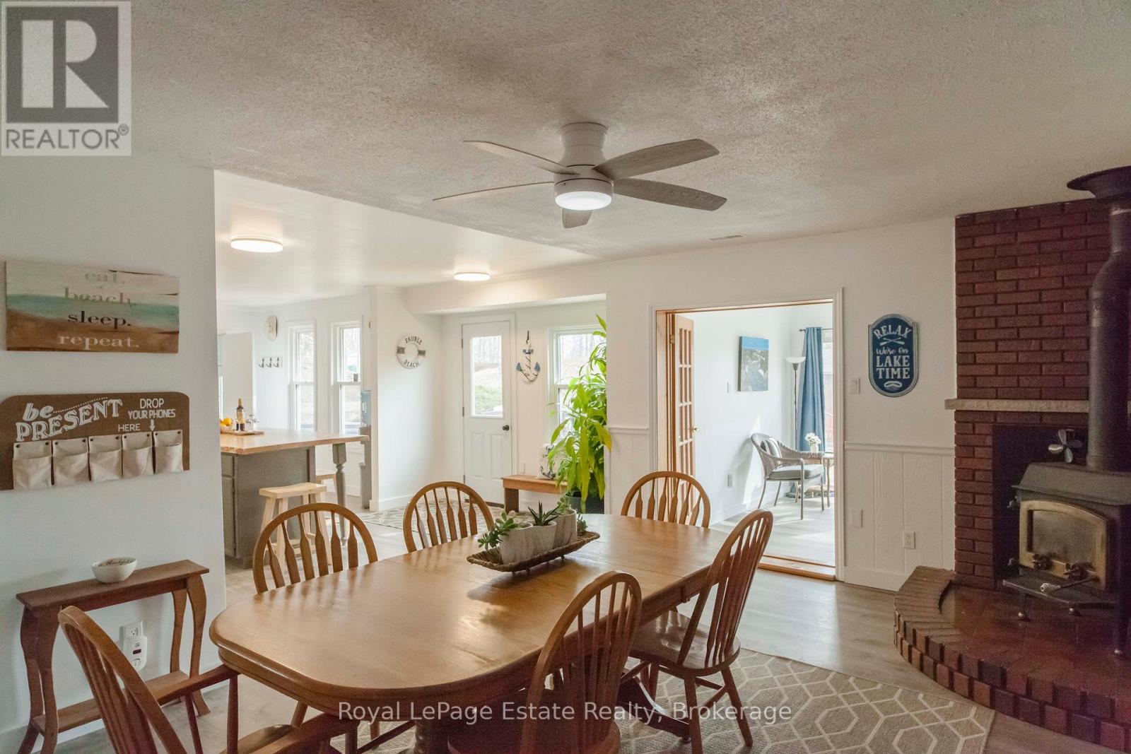 90 Carson Lake Crescent, South Bruce Peninsula, Ontario  N0H 2G0 - Photo 13 - X12921006