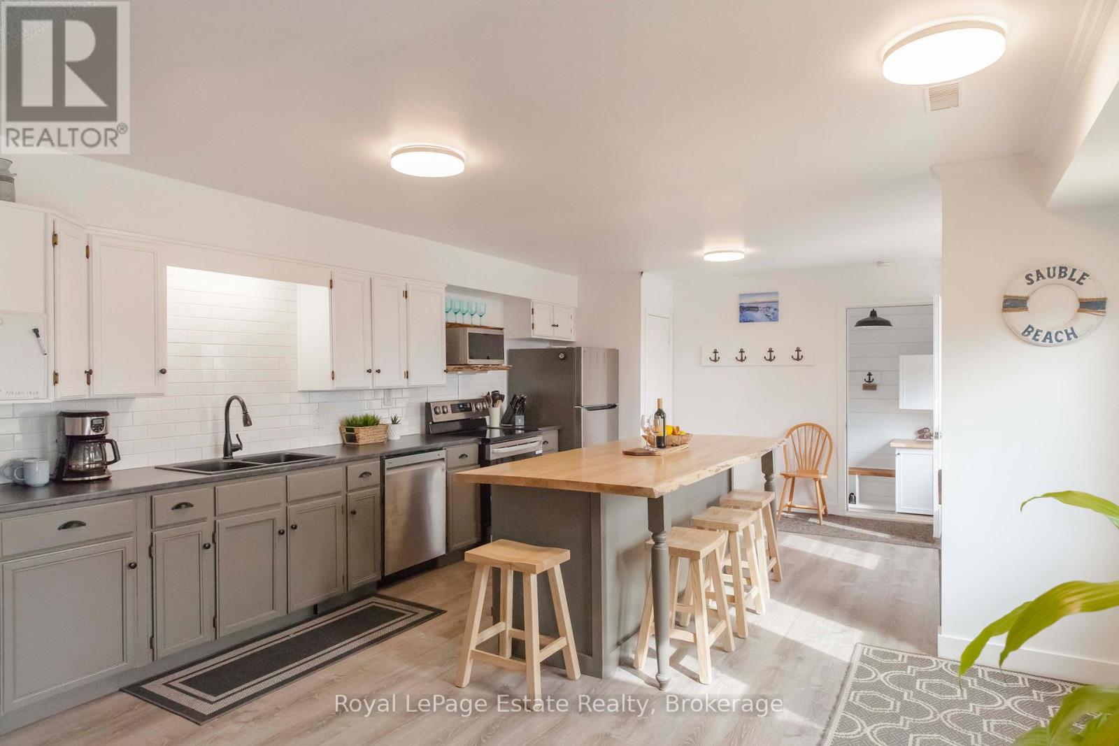 90 Carson Lake Crescent, South Bruce Peninsula, Ontario  N0H 2G0 - Photo 16 - X12921006