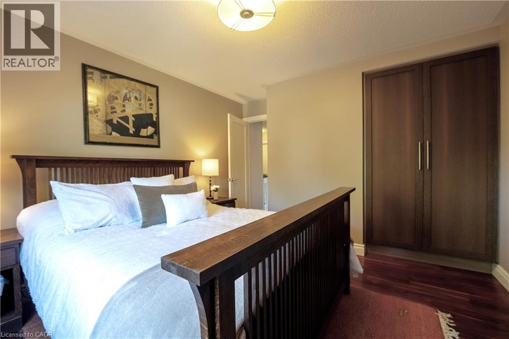 11 Morrison Creek Crescent, Oakville, Ontario  L6H 4C3 - Photo 24 - 40814204