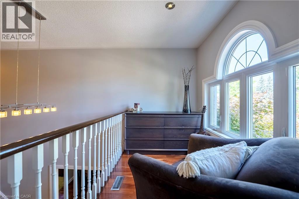 11 Morrison Creek Crescent, Oakville, Ontario  L6H 4C3 - Photo 19 - 40814204