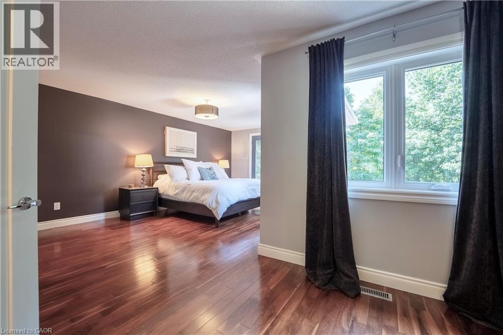 11 Morrison Creek Crescent, Oakville, Ontario  L6H 4C3 - Photo 21 - 40814204