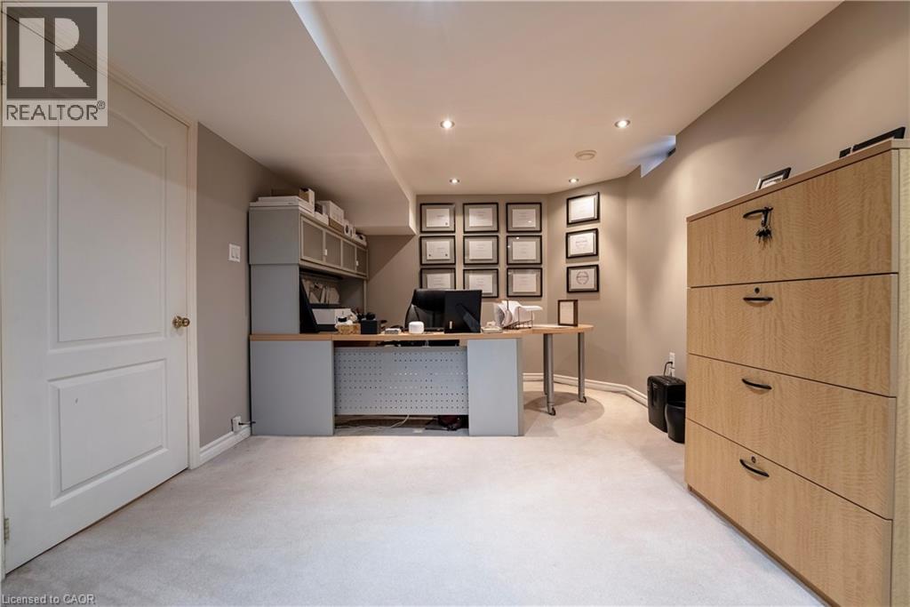 11 Morrison Creek Crescent, Oakville, Ontario  L6H 4C3 - Photo 31 - 40814204