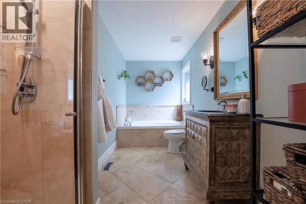 11 Morrison Creek Crescent, Oakville, Ontario  L6H 4C3 - Photo 23 - 40814204