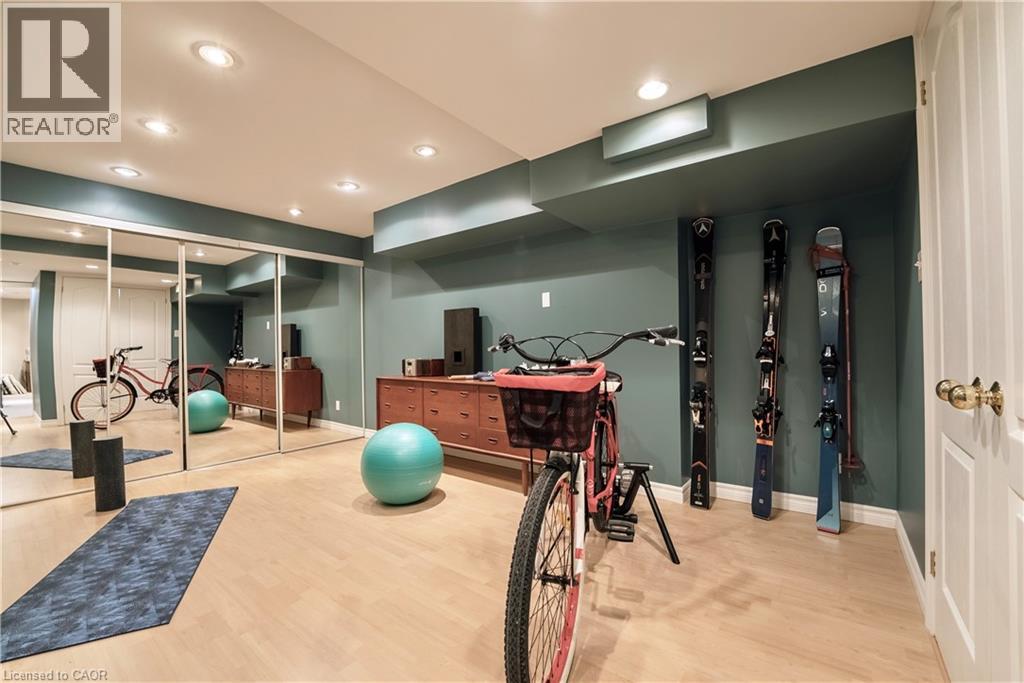 11 Morrison Creek Crescent, Oakville, Ontario  L6H 4C3 - Photo 29 - 40814204