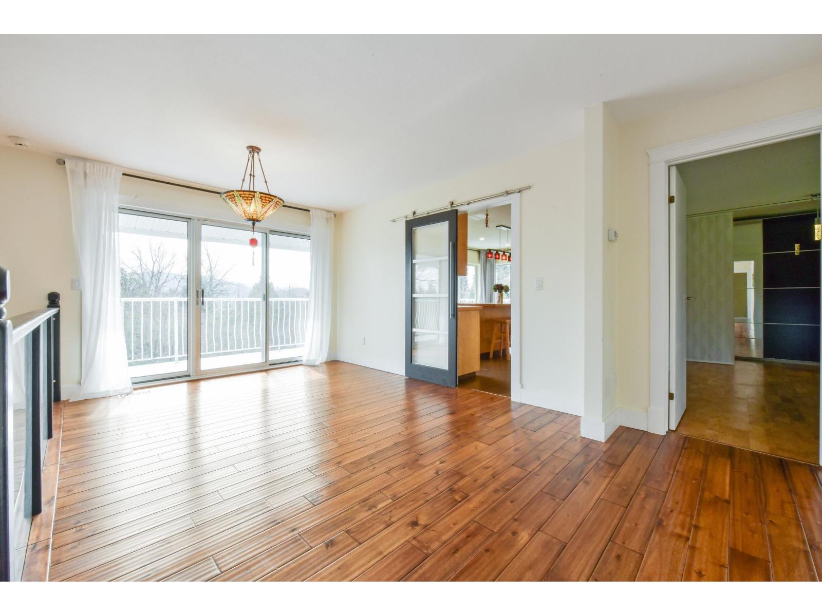 34639 Dunn Street, Mission, British Columbia  V2V 6W1 - Photo 11 - R3094500