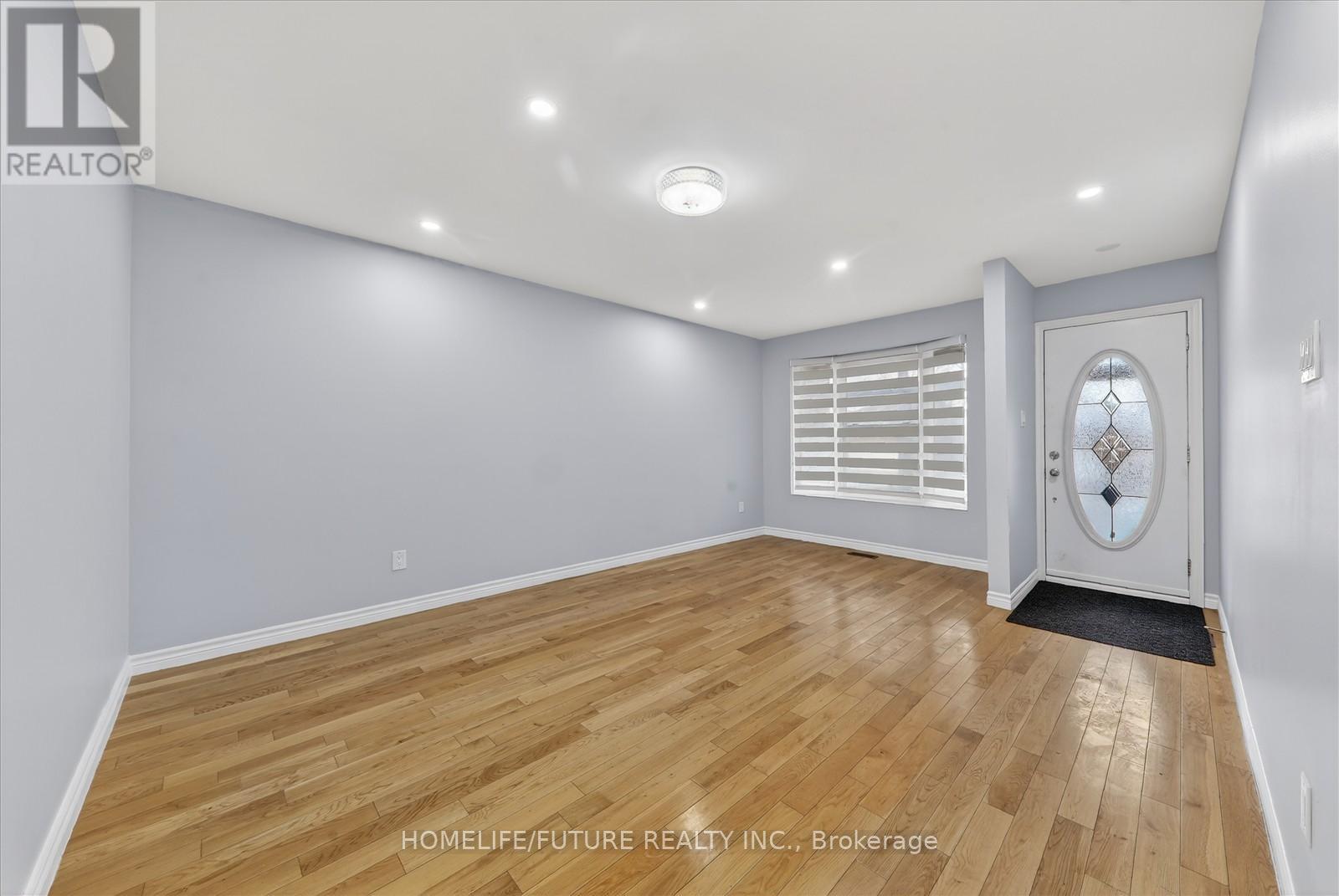 Main - 221 Hupfield Trail, Toronto, Ontario  M1B 4L8 - Photo 5 - E12921078