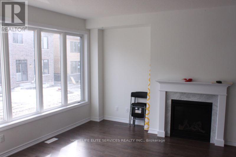 1067 Dyas Avenue, Oshawa, Ontario  L1L 0V4 - Photo 4 - E12921106