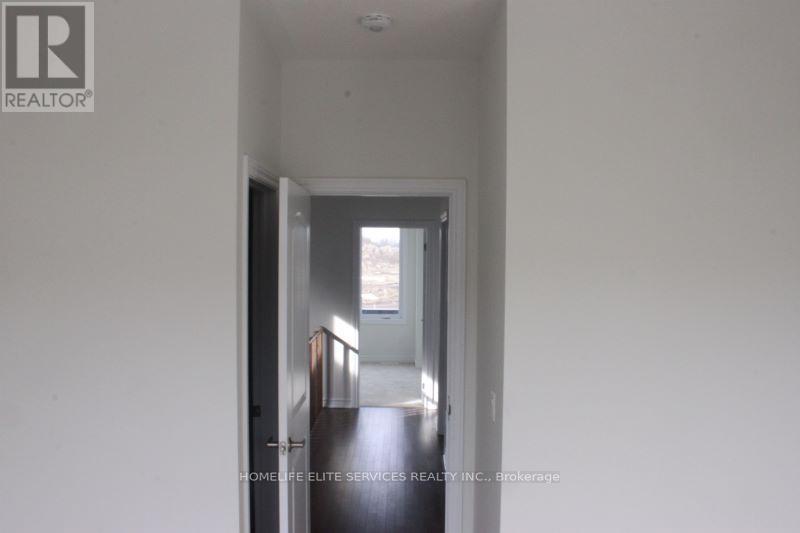 1067 Dyas Avenue, Oshawa, Ontario  L1L 0V4 - Photo 5 - E12921106