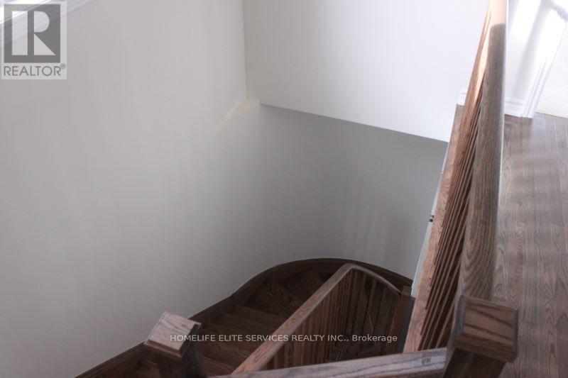 1067 Dyas Avenue, Oshawa, Ontario  L1L 0V4 - Photo 6 - E12921106